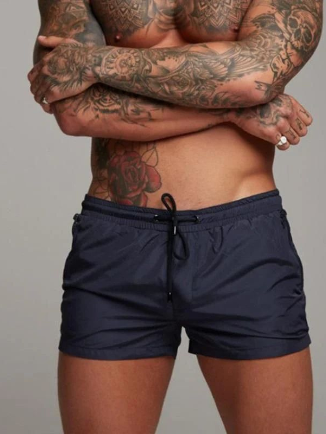 Momount Spodenki Kąpielowe Męskie Czarne – Slim Fit, Średniej Długości, Letnie