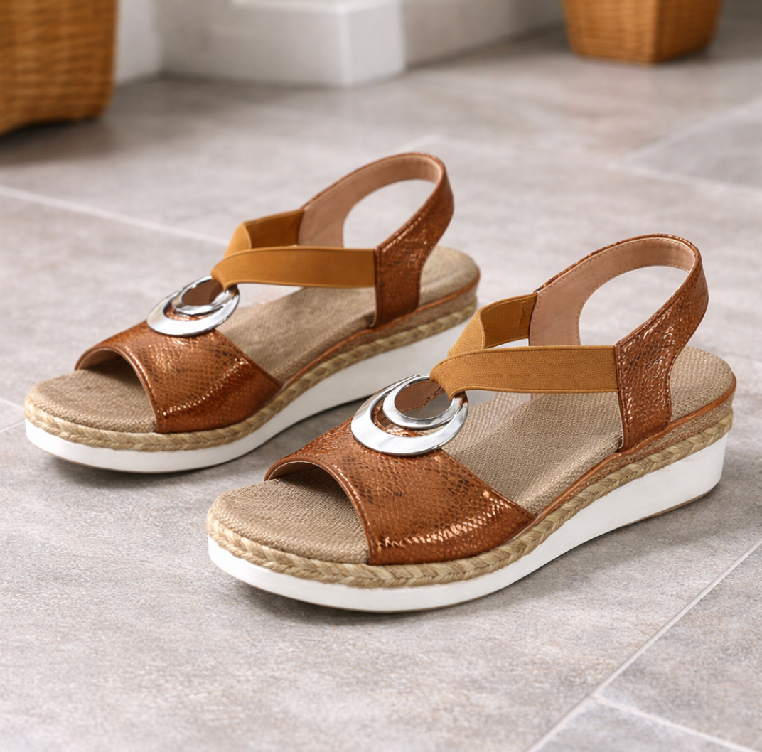 Espadryle na Koturnie Damskie – Metaliczne Krzyżowane Paski