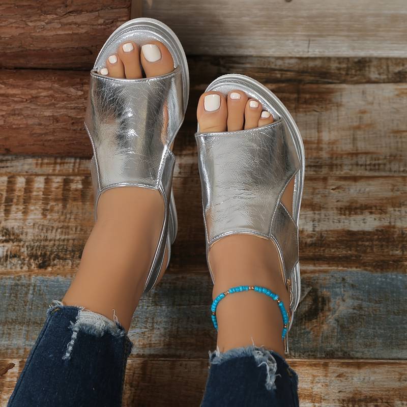 Sandały Damskie Belcantara – Srebrne Metaliczne Platformy Slip On