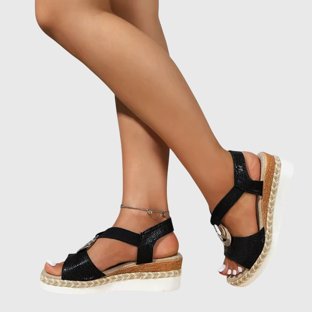 Espadryle na Koturnie Damskie – Pudrowy Róż Metaliczny Pasek