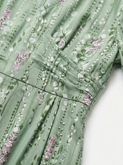 Poppy Summer Midi Dress | Flared Skirt, V-Neck, Printed - Green - detail