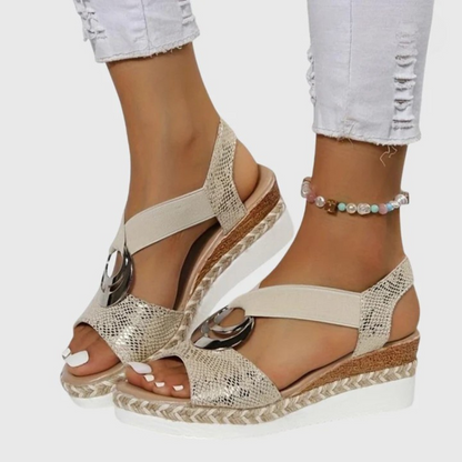 Espadryle na Koturnie Damskie – Pudrowy Róż Metaliczny Pasek