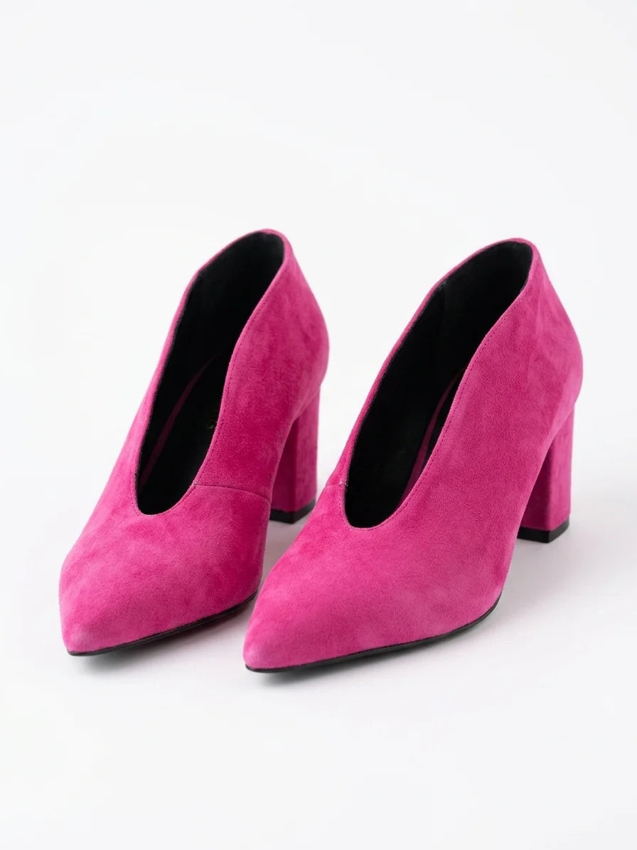 Arabelle | Suede V Cut Block Heel Pumps - Fuschia - front