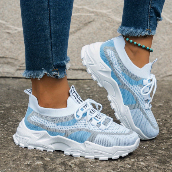 Sneakersy damskie na platformie – siateczka, sznurowane, dad-style