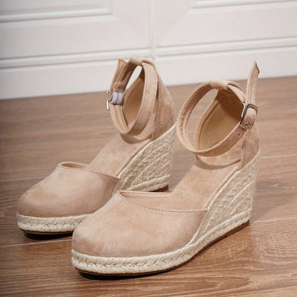 Espadryle na Koturnie Damskie – Nude Zamszowe Zakryte Palce