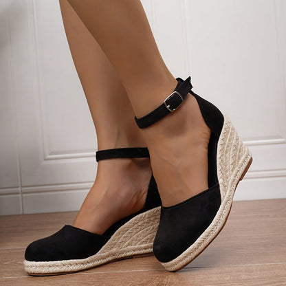 Espadryle na Koturnie Damskie – Nude Zamszowe Zakryte Palce