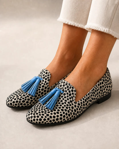 Damskie mokasyny animal print z niebieskimi chwostami — zdjęcie produktu 1