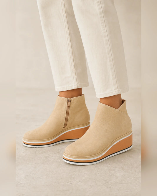 Casual Leather Ankle Boots, beige hero. — olga-beige-01-hero.webp
