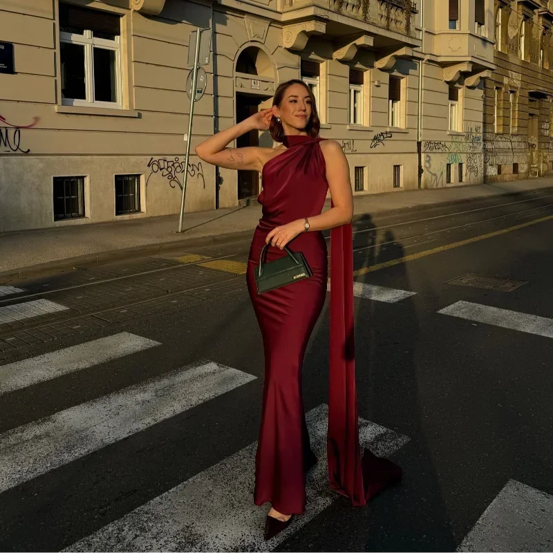 Ottavia | Sukienka Maxi Drapowana Satynowa Jedno Ramię Peleryna Wieczorowa