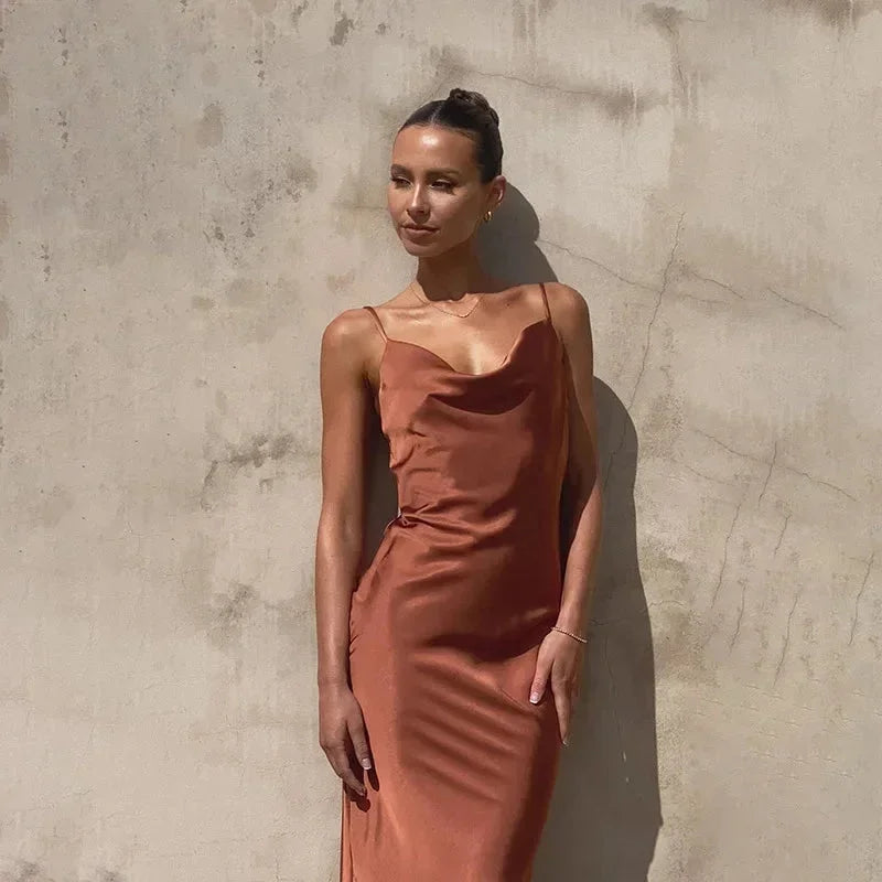 Calliope | Sukienka Maxi Elegancka Satynowa Dekolt Kopertowy Slip Cięcie Skosem Wieczorowa