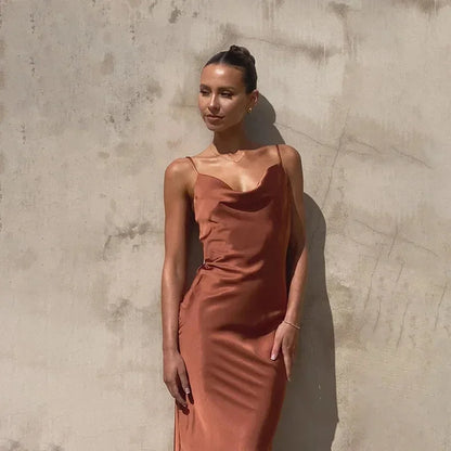 Calliope | Sukienka Maxi Elegancka Satynowa Dekolt Kopertowy Slip Cięcie Skosem Wieczorowa