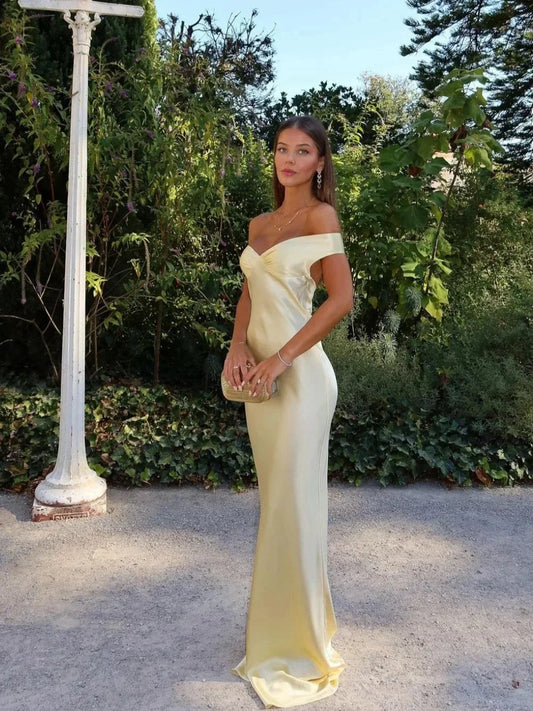 Fiammetta | Sukienka Maxi Elegancka Satynowa Odkryte Ramiona Dopasowana Wieczorowa