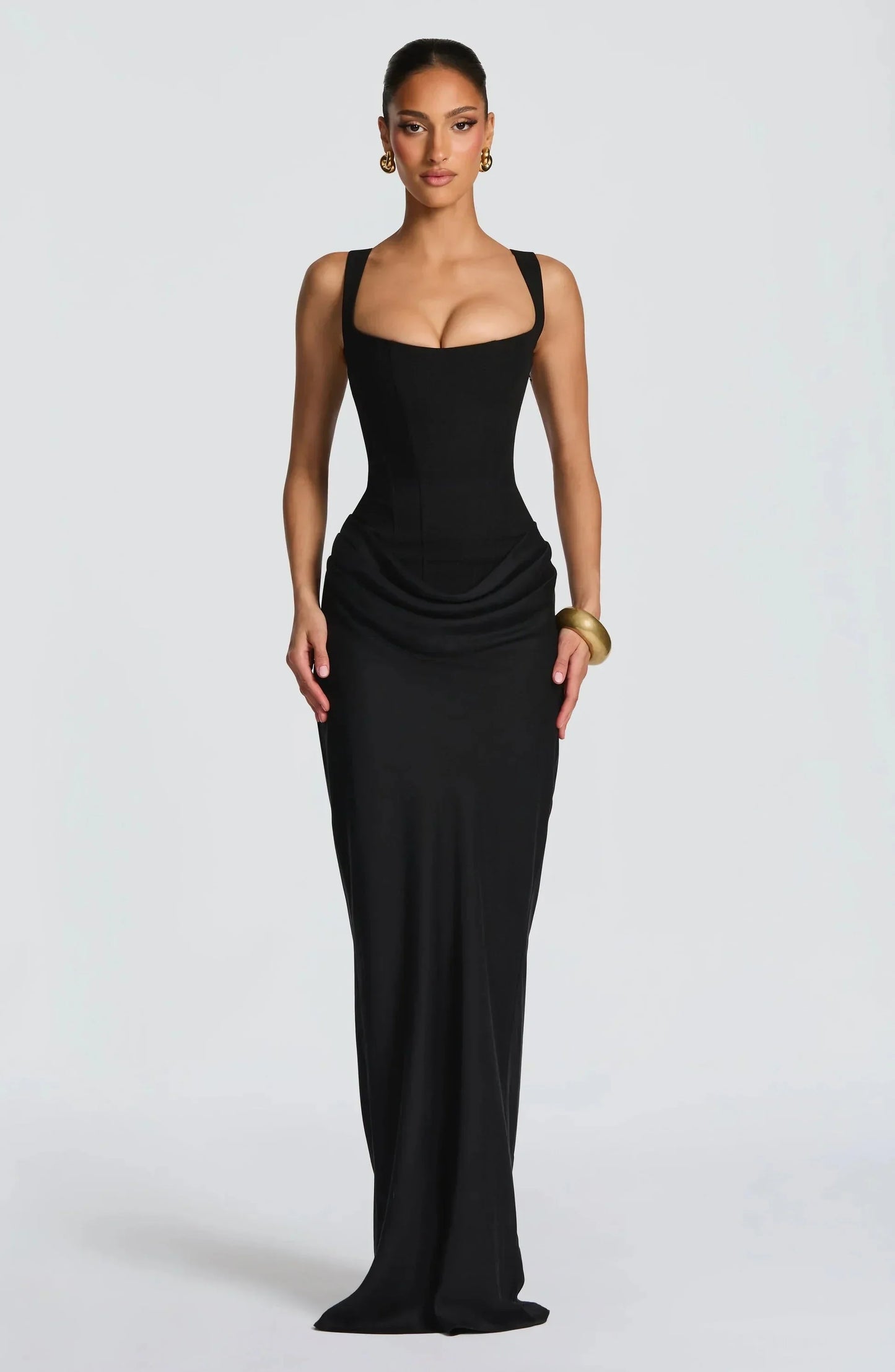 Galatea | Sukienka Maxi Elegancka Satynowa Kwadratowy Dekolt Dopasowana z Odkrytymi Plecami